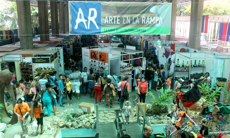 Recorrido junto a directivos de la Feria de La Américas