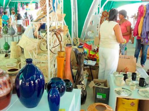 Feria comercial del FCBC en Santiago. Foto: CIBERCUBA