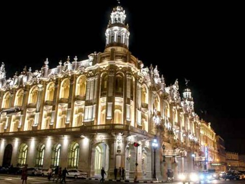 Vista del exterior del Gran Teatro de La Habana Alicia Alonso
